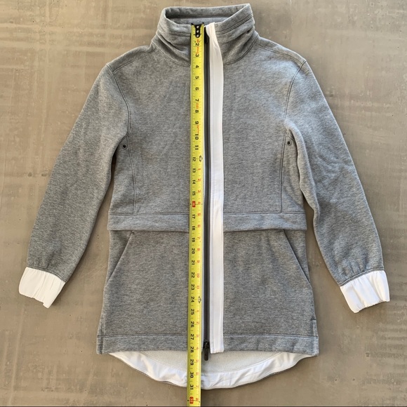 Lululemon Jacket - Picture 8 of 8